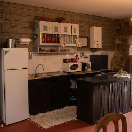 Casa Senhor Da Ponte * مونديم دي باستو