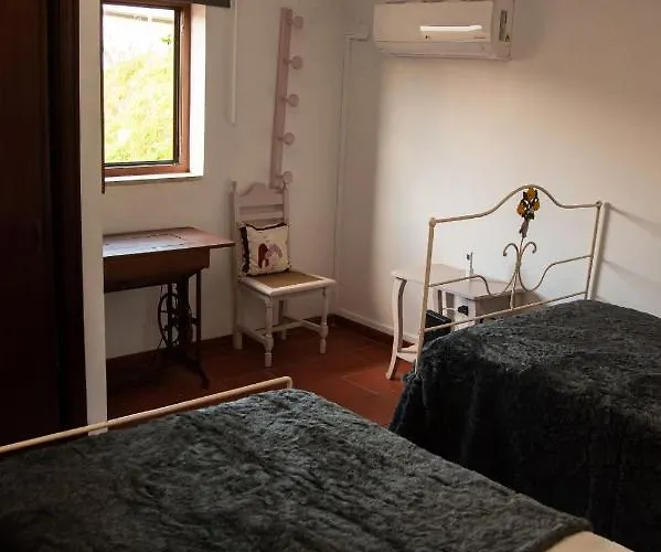 Casa Senhor Da Ponte * مونديم دي باستو